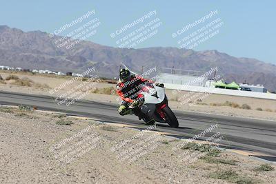 media/Oct-30-2025-Racers Edge (Thu) [[dabbdaf680]]/3-B Group/Session 3 (Turn 15 Inside)/